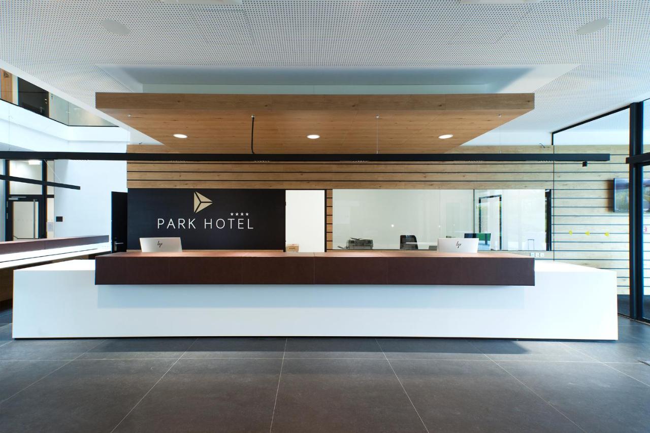 Parkhotel Lobby
